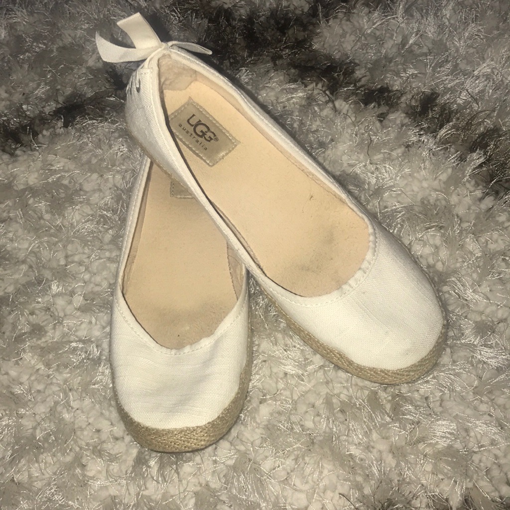 Ugg Flats!